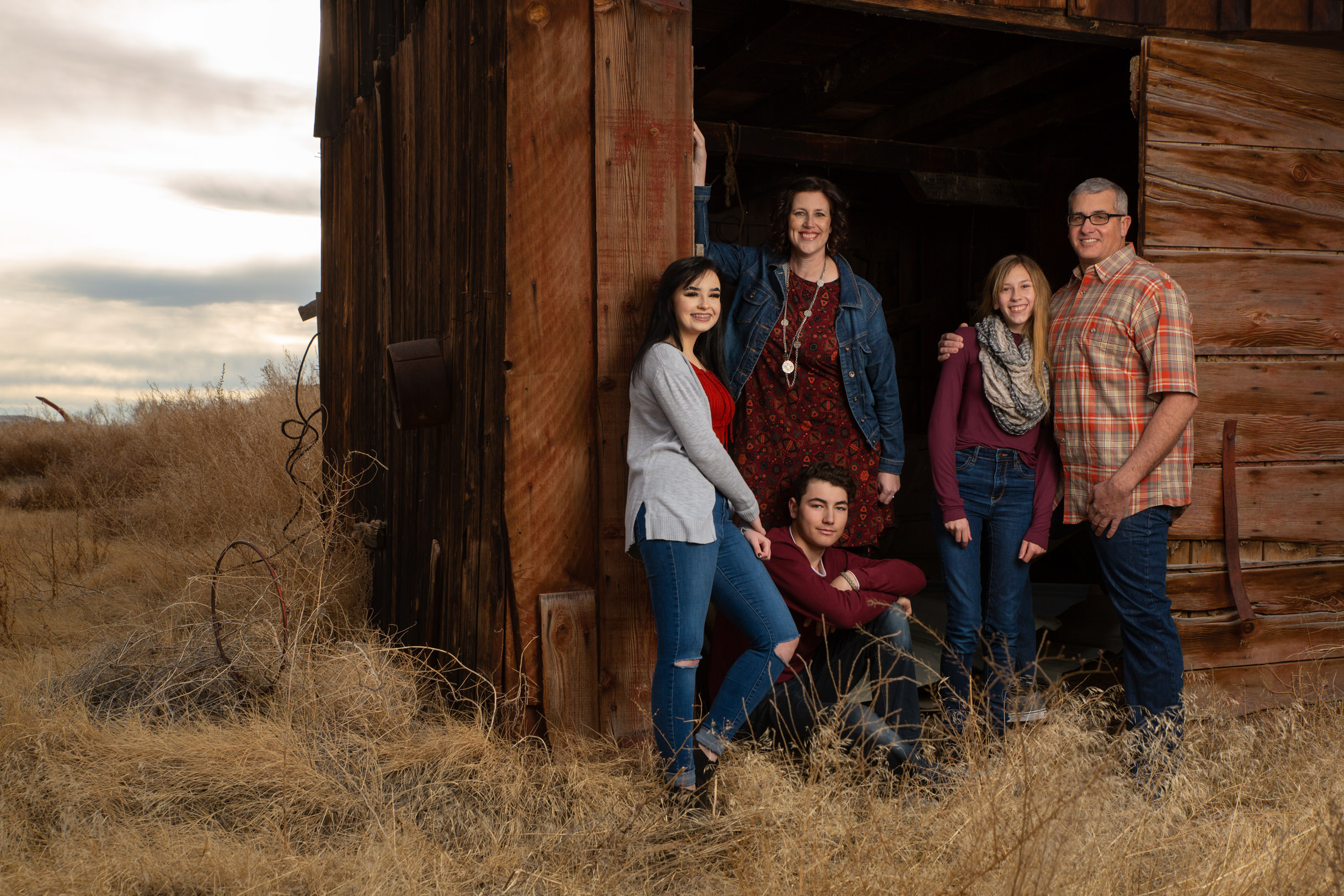 Family portrait at the barn