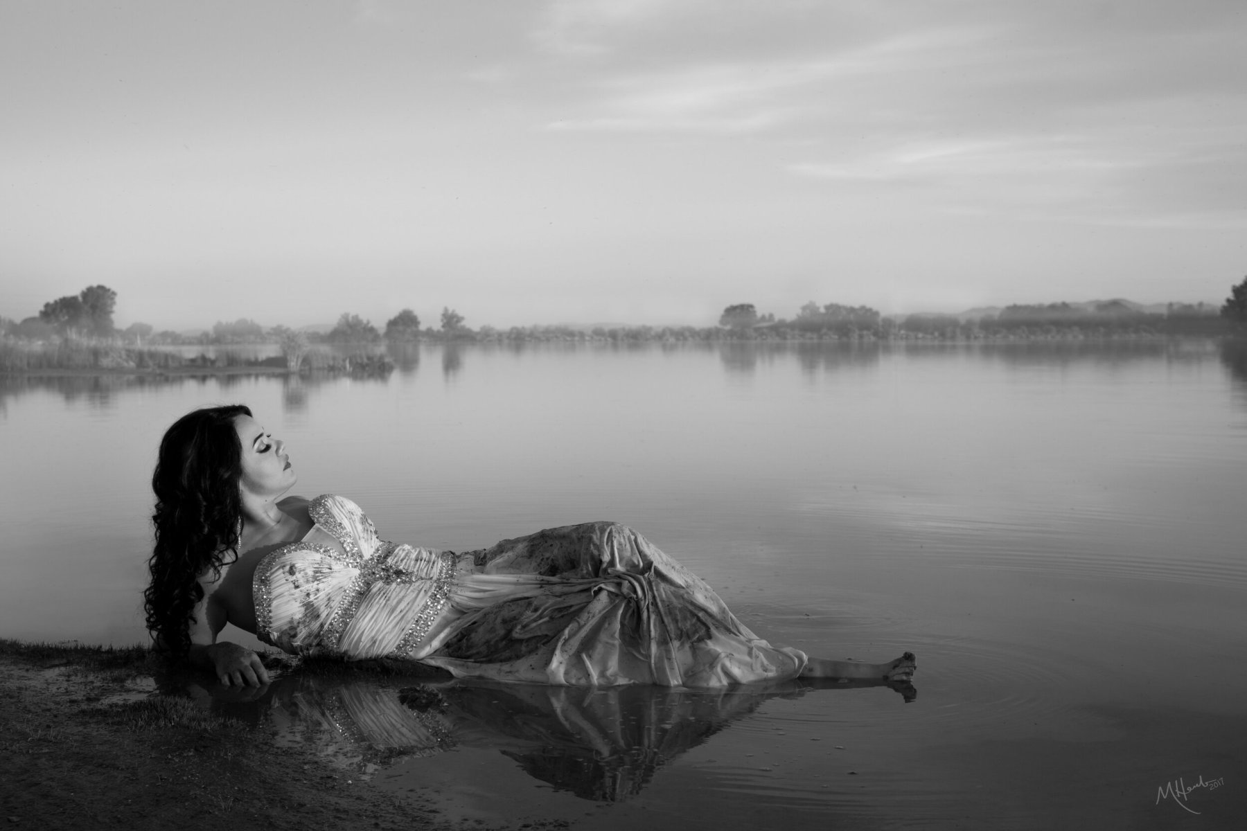 Trash the dress black and white lake water